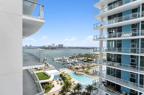 220 Lake Shore Drive #1523