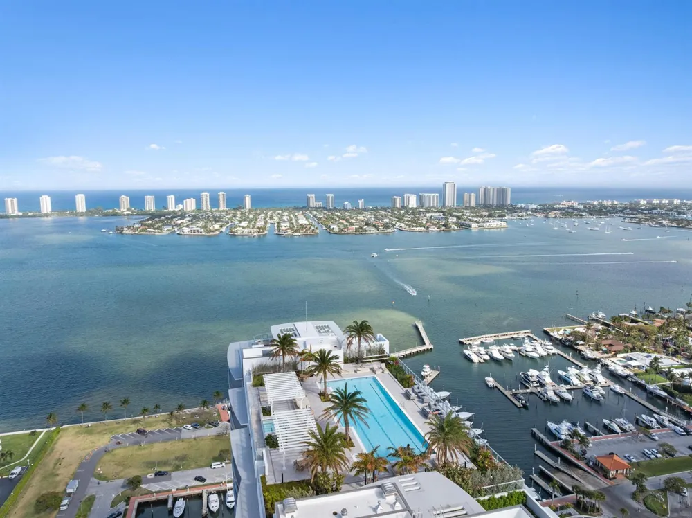220 Lake Shore Drive #1523 Lake Park, FL 33403