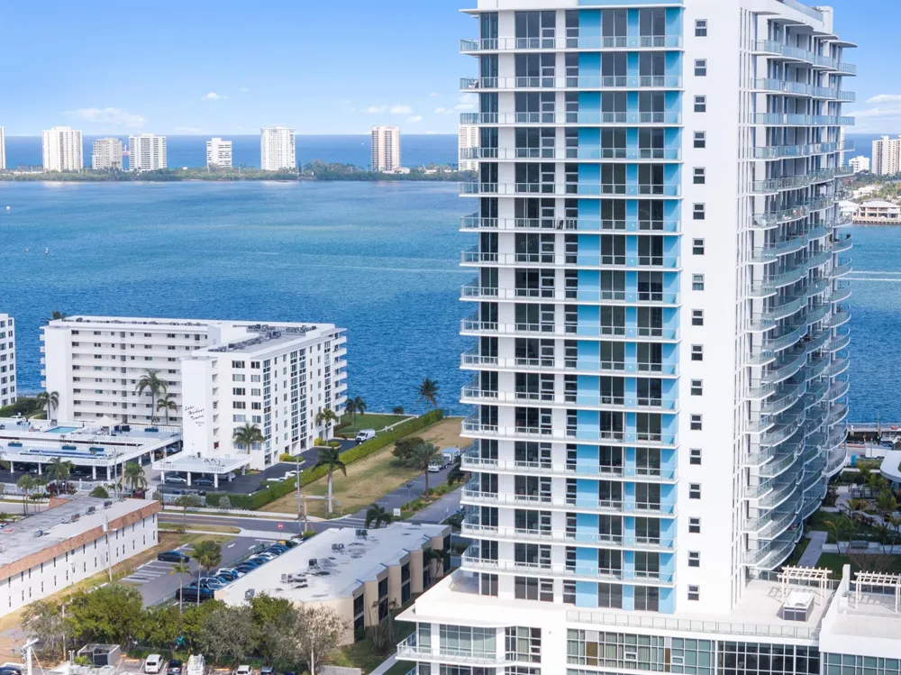 220 Lake Shore Drive #1523 Lake Park, FL 33403