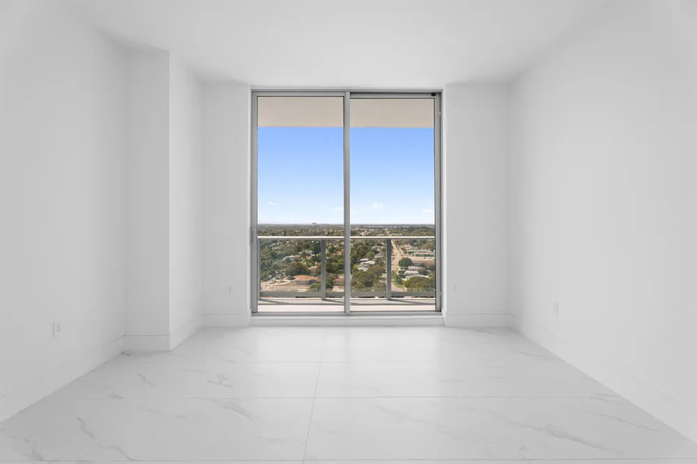 220 Lake Shore Drive #1523 Lake Park, FL 33403