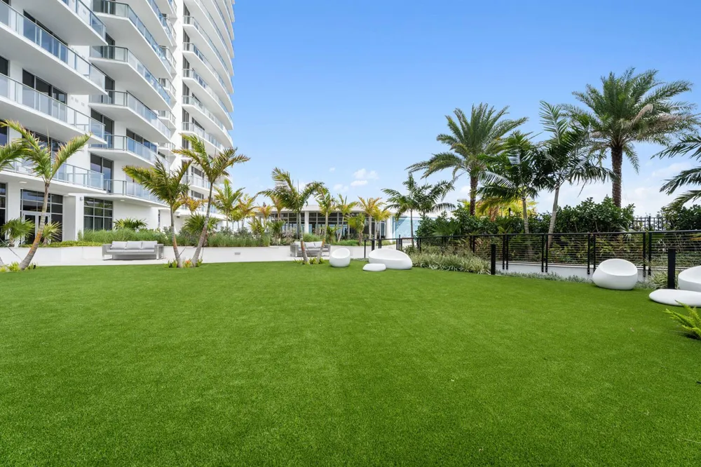 220 Lake Shore Drive #1523 Lake Park, FL 33403