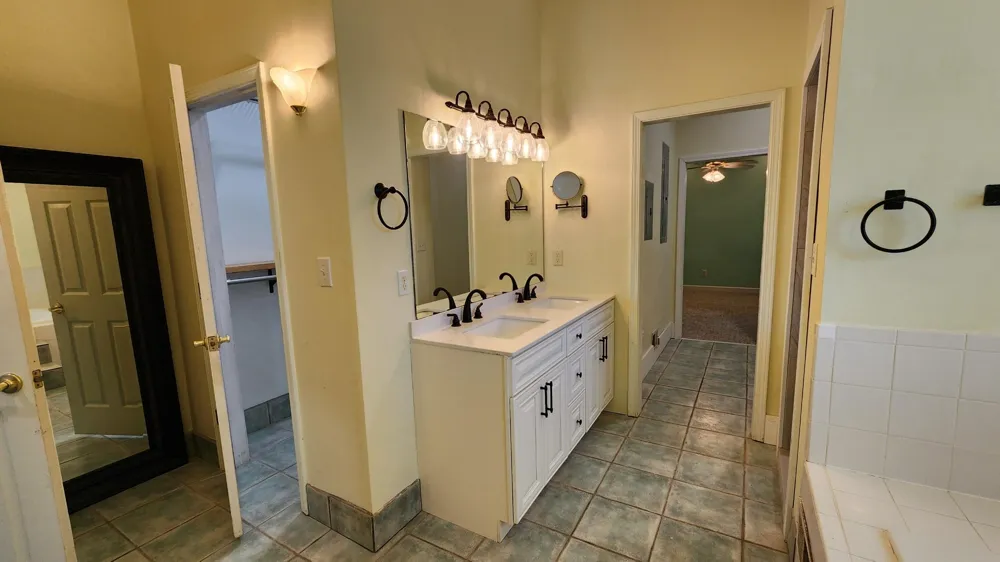 796 Oak Grove Road Griffin, GA 30224