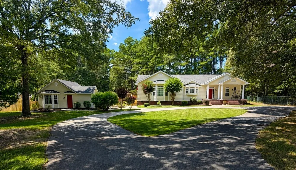 796 Oak Grove Road Griffin, GA 30224