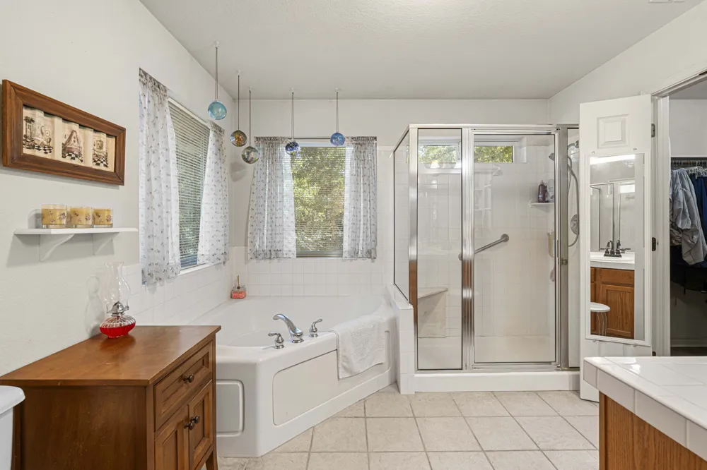 220 Clydesdale Drive Dale, TX 78616
