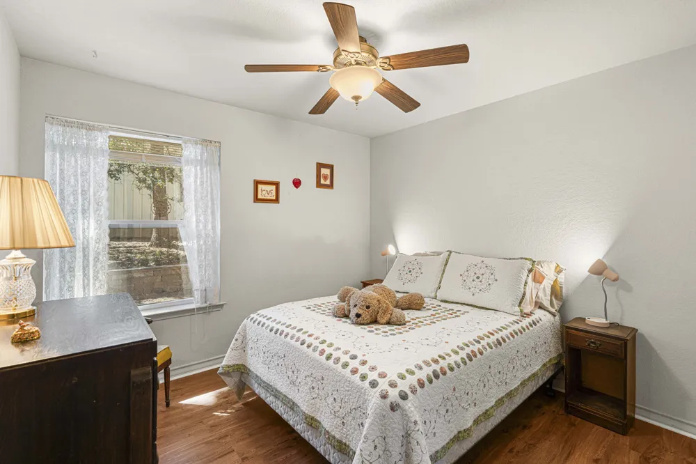 220 Clydesdale Drive Dale, TX 78616