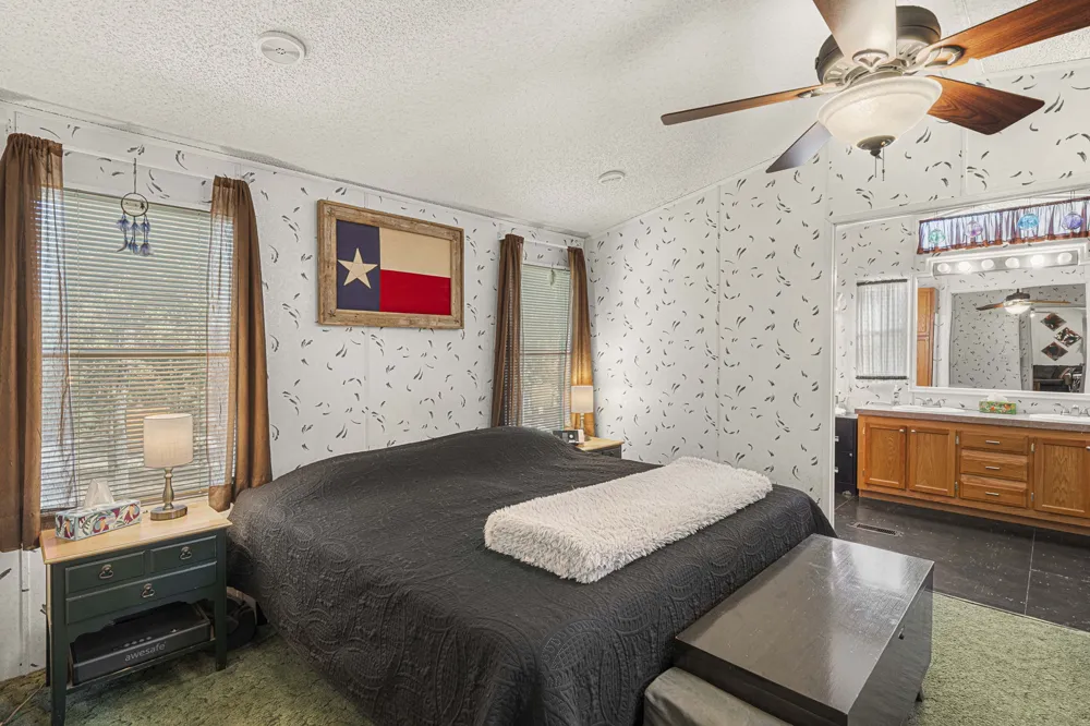 220 Clydesdale Drive Dale, TX 78616