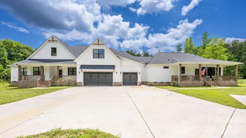 9015 & 9019 Fisher Road