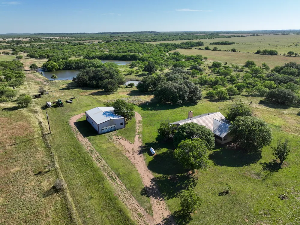 950 County Road 126 Moran, TX 76464