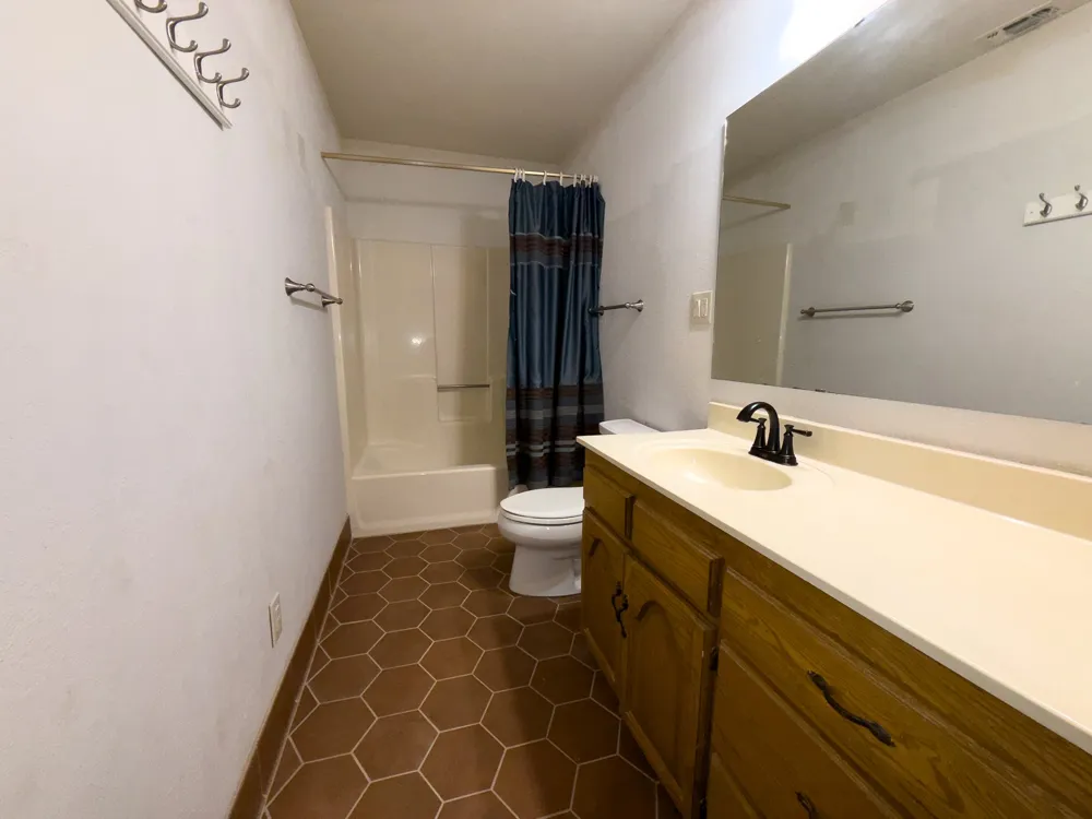 950 County Road 126 Moran, TX 76464