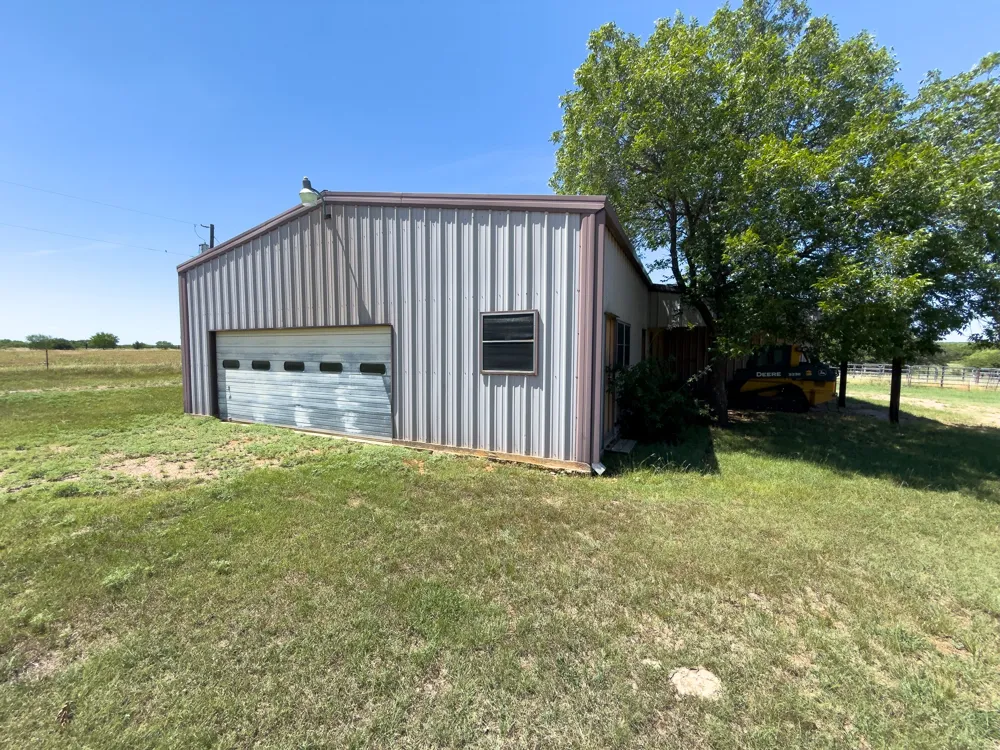 950 County Road 126 Moran, TX 76464
