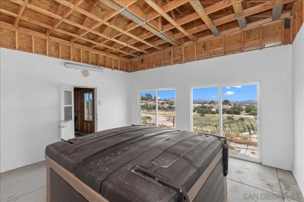 2285 Tierra Heights Rd Boulevard, CA 91905