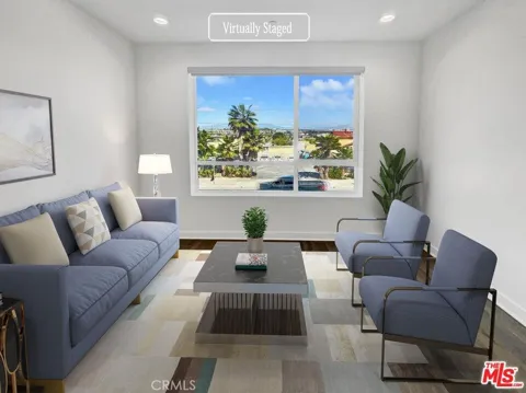 1014 Roble Place