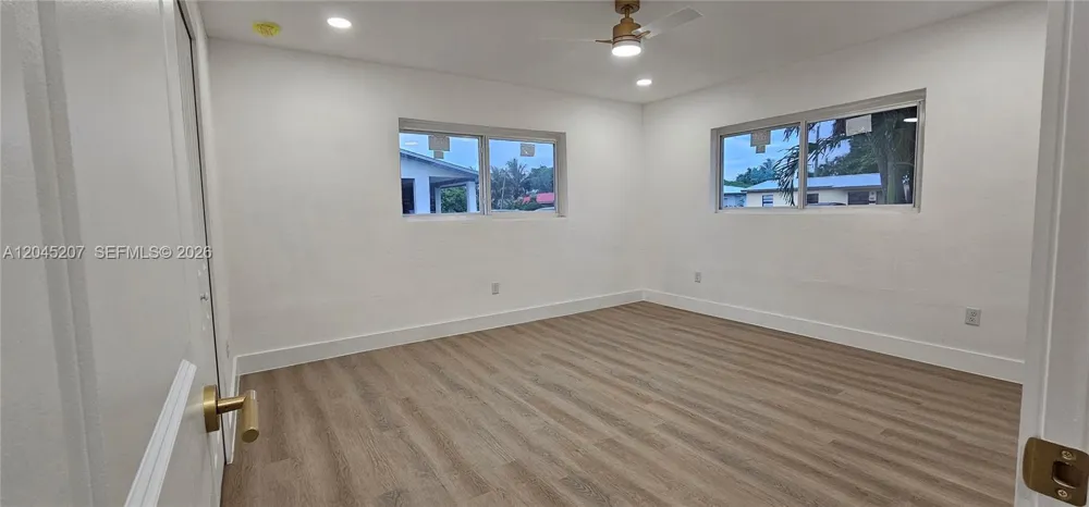 1233 SW AVENUE C PL Belle Glade, FL 33430