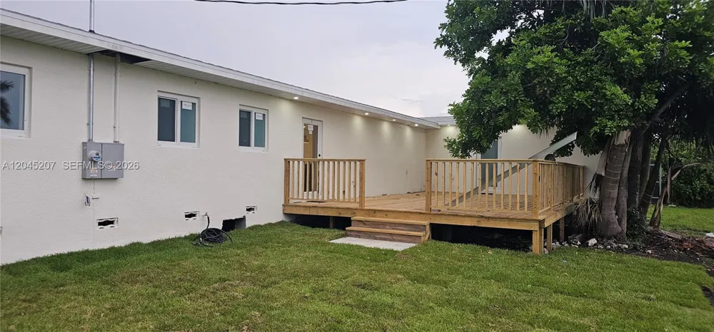 1233 SW AVENUE C PL Belle Glade, FL 33430