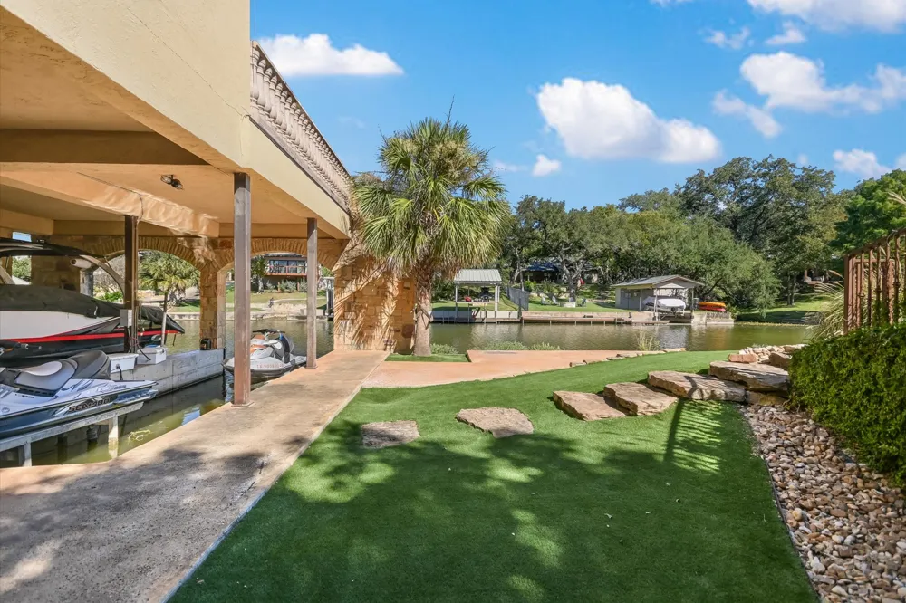252 LA SERENA LOOP Horseshoe Bay, TX 78657