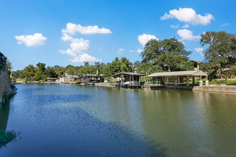 252 LA SERENA LOOP Horseshoe Bay, TX 78657