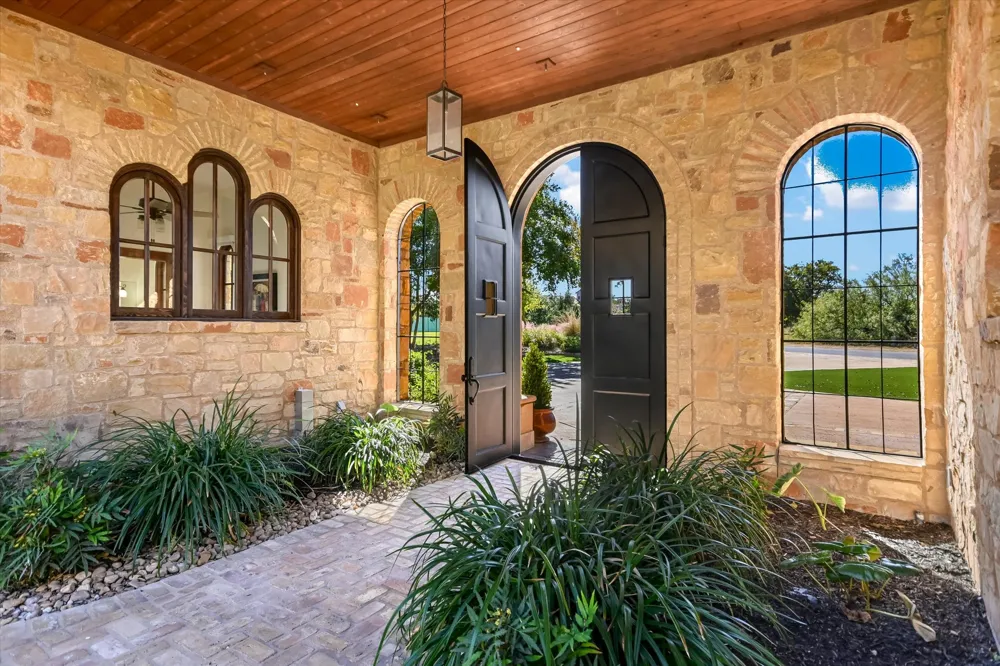 252 LA SERENA LOOP Horseshoe Bay, TX 78657