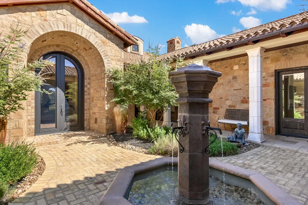 252 LA SERENA LOOP Horseshoe Bay, TX 78657