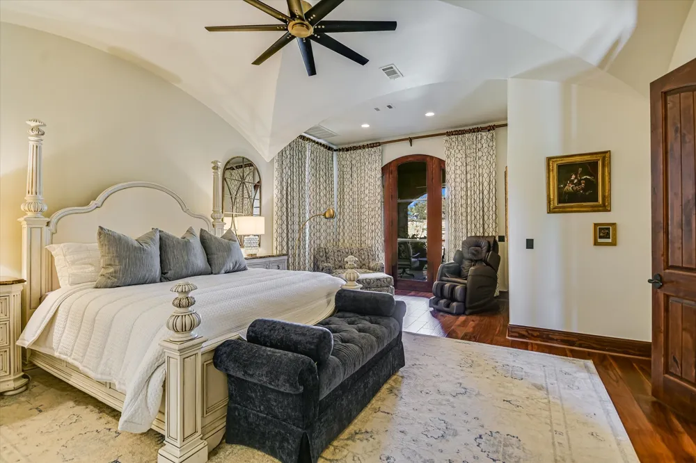 252 LA SERENA LOOP Horseshoe Bay, TX 78657