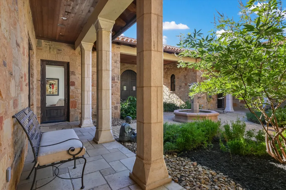 252 LA SERENA LOOP Horseshoe Bay, TX 78657