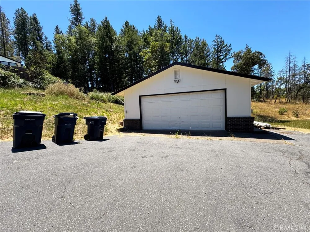 16990 Old Boy Scout Willits, CA 95490