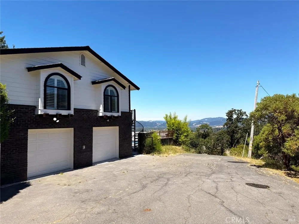 16990 Old Boy Scout Willits, CA 95490