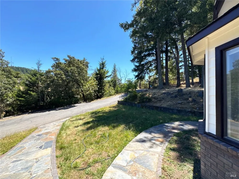 16990 Old Boy Scout Willits, CA 95490