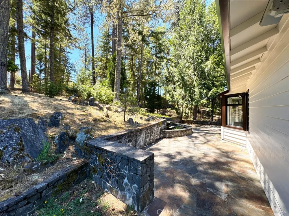 16990 Old Boy Scout Willits, CA 95490