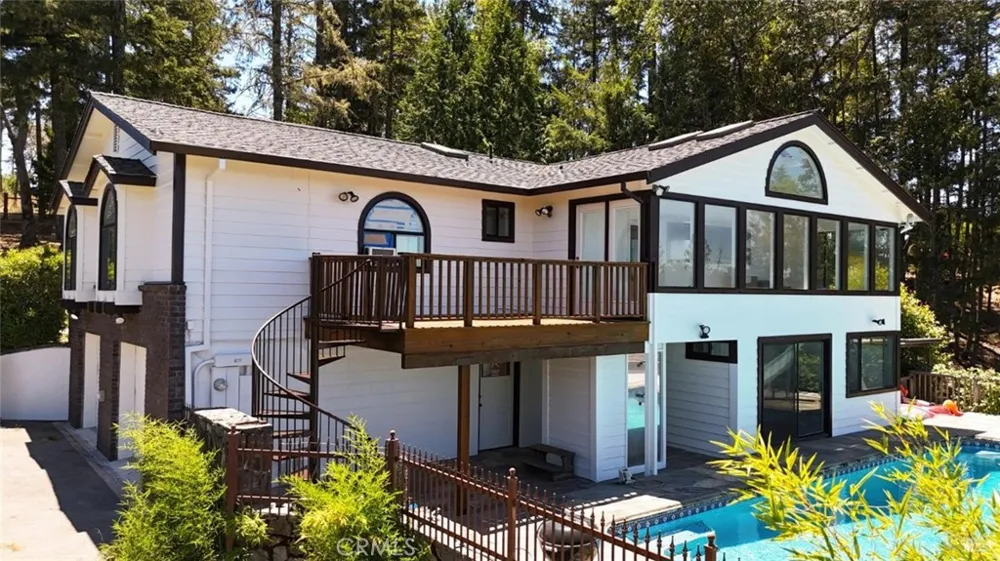 16990 Old Boy Scout Willits, CA 95490