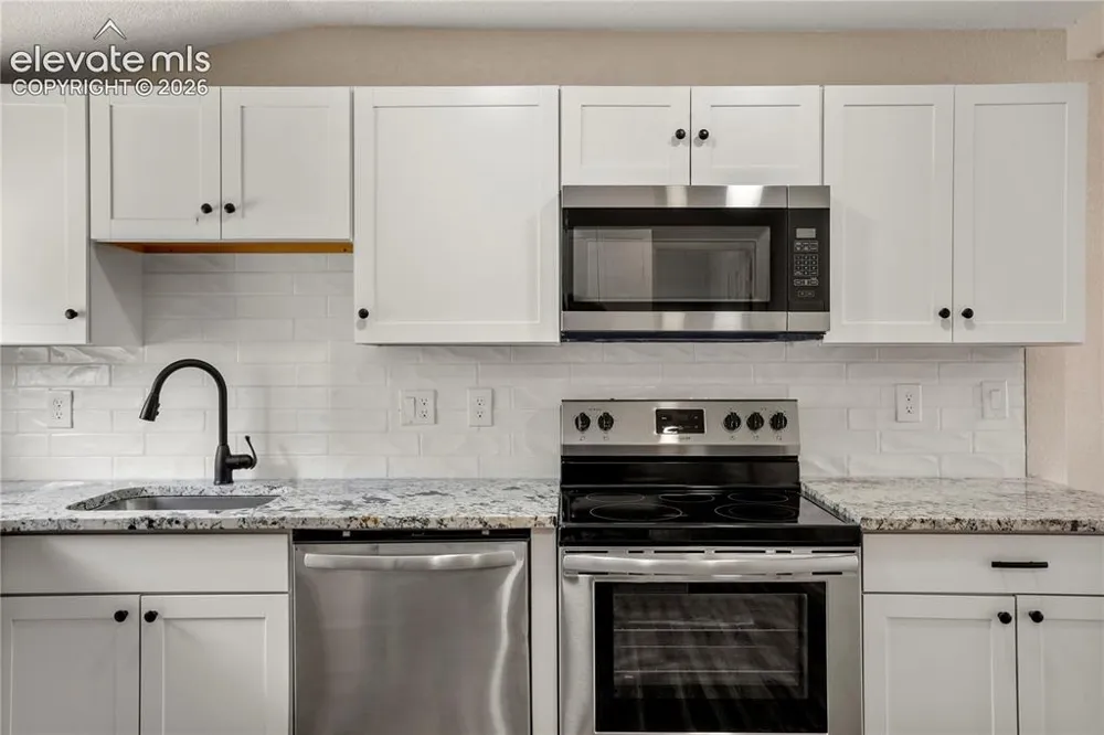 22 W Mill Street Colorado Springs, CO 80903
