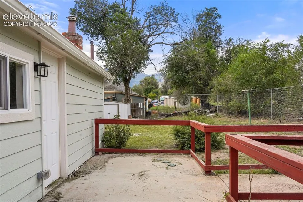 22 W Mill Street Colorado Springs, CO 80903