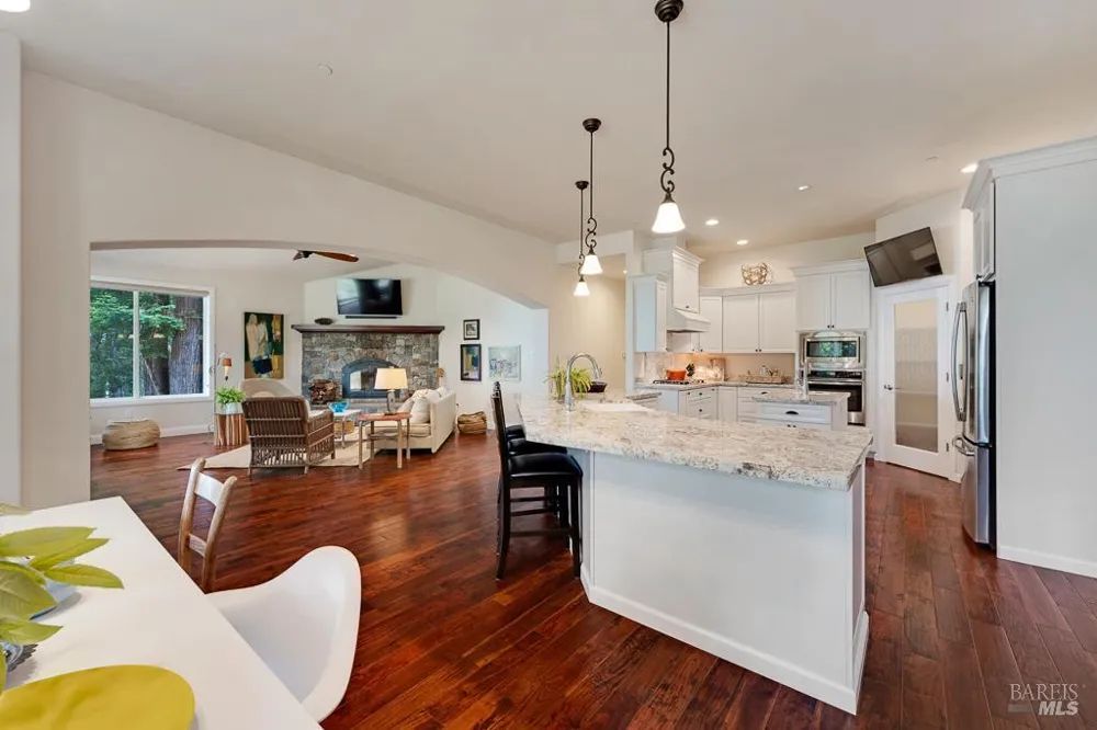22130 Umland Circle Jenner, CA 95450