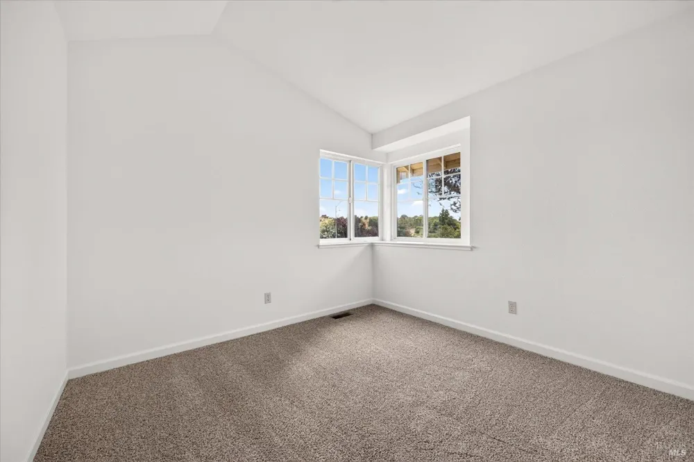 136 Crownpointe Drive Vallejo, CA 94591