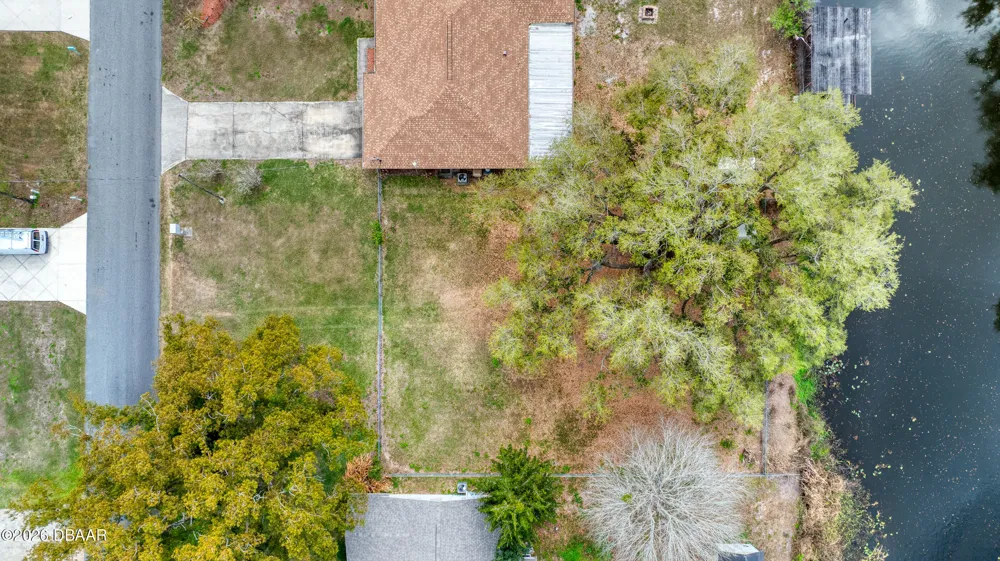 Lois Drive Tavares, FL 32778