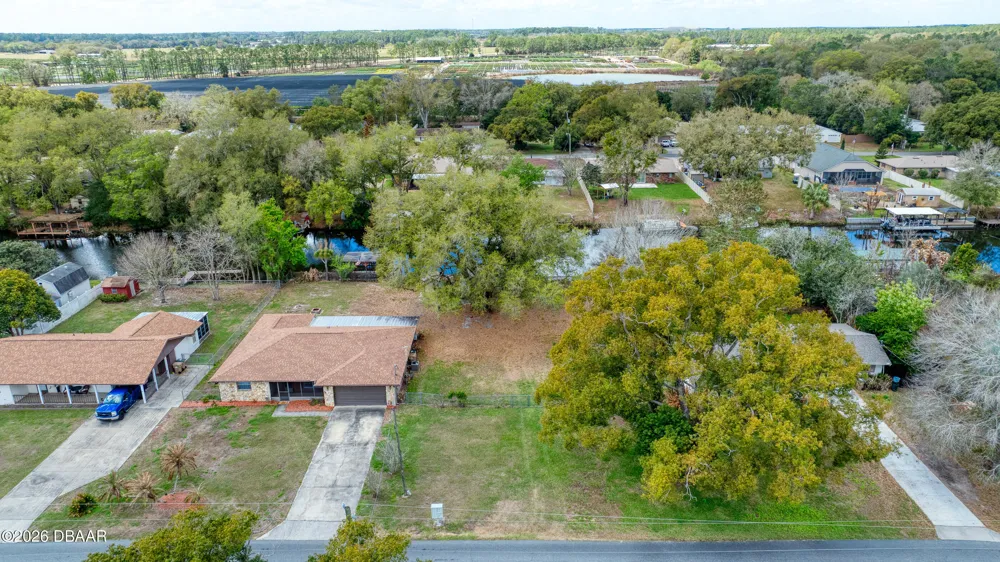 Lois Drive Tavares, FL 32778