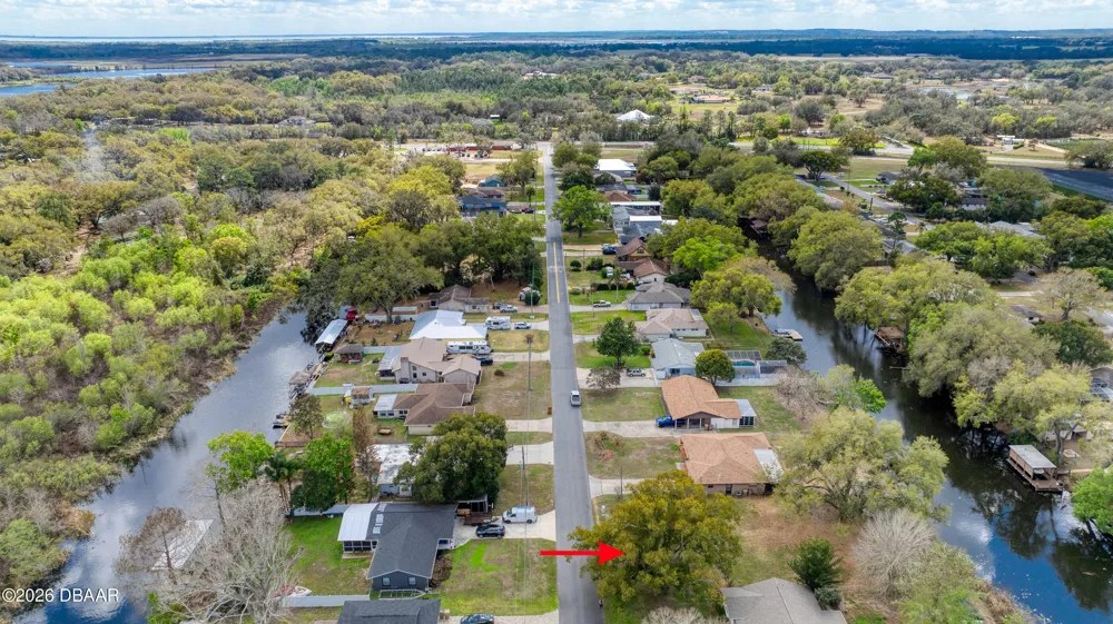 Lois Drive Tavares, FL 32778