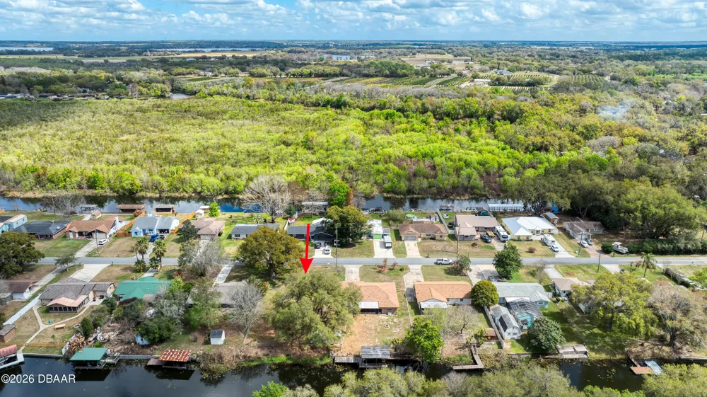 Lois Drive Tavares, FL 32778