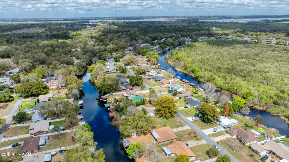 Lois Drive Tavares, FL 32778