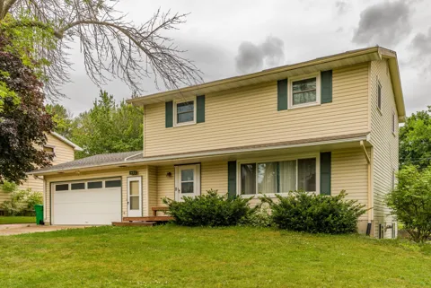 1402 Southview Lane