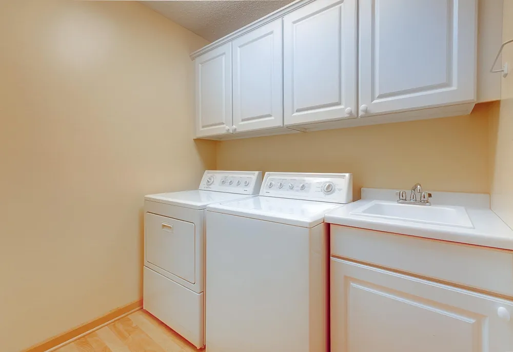 1421 Blue Flag Court Northfield, MN 55057