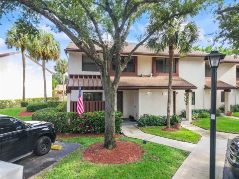 4393 Carambola Circle