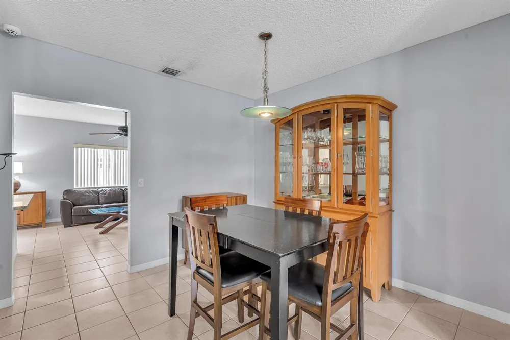6001 Harbor Isle Way #494 Tamarac, FL 33321