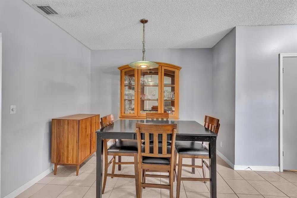 6001 Harbor Isle Way #494 Tamarac, FL 33321