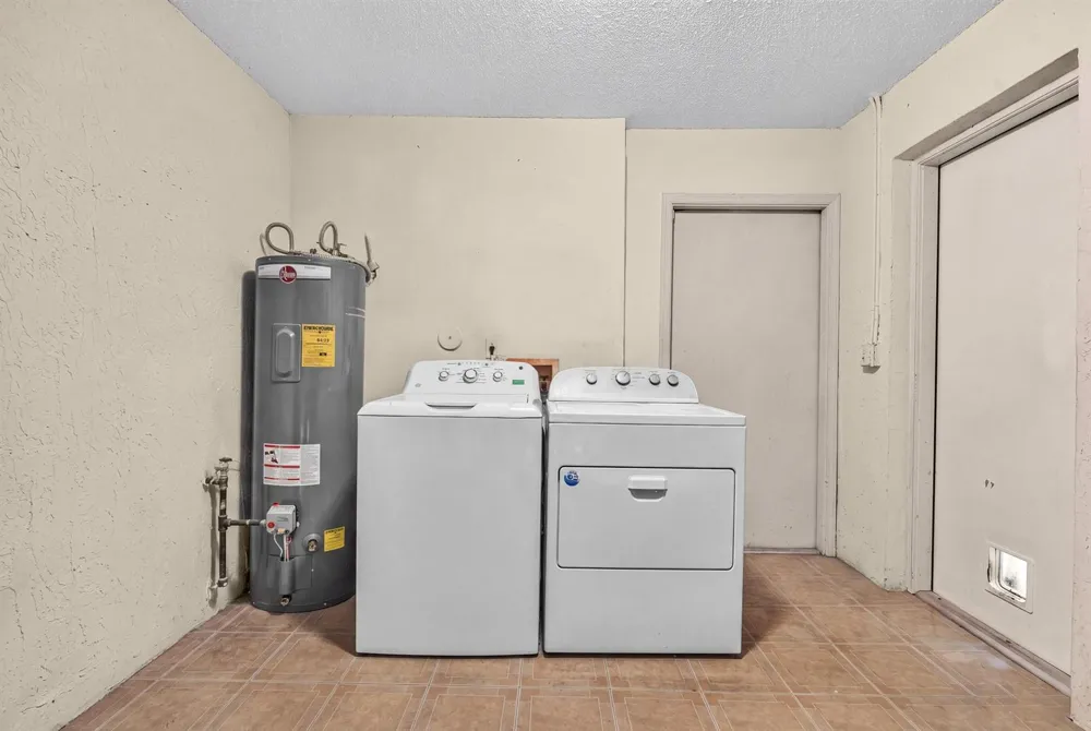 6001 Harbor Isle Way #494 Tamarac, FL 33321