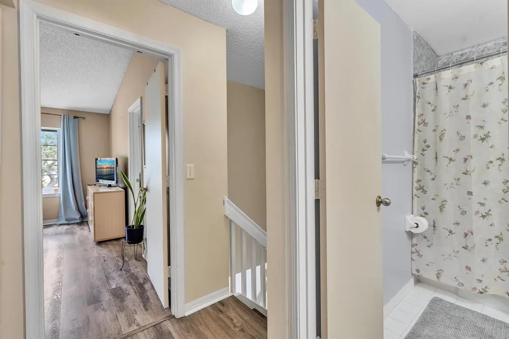 6001 Harbor Isle Way #494 Tamarac, FL 33321