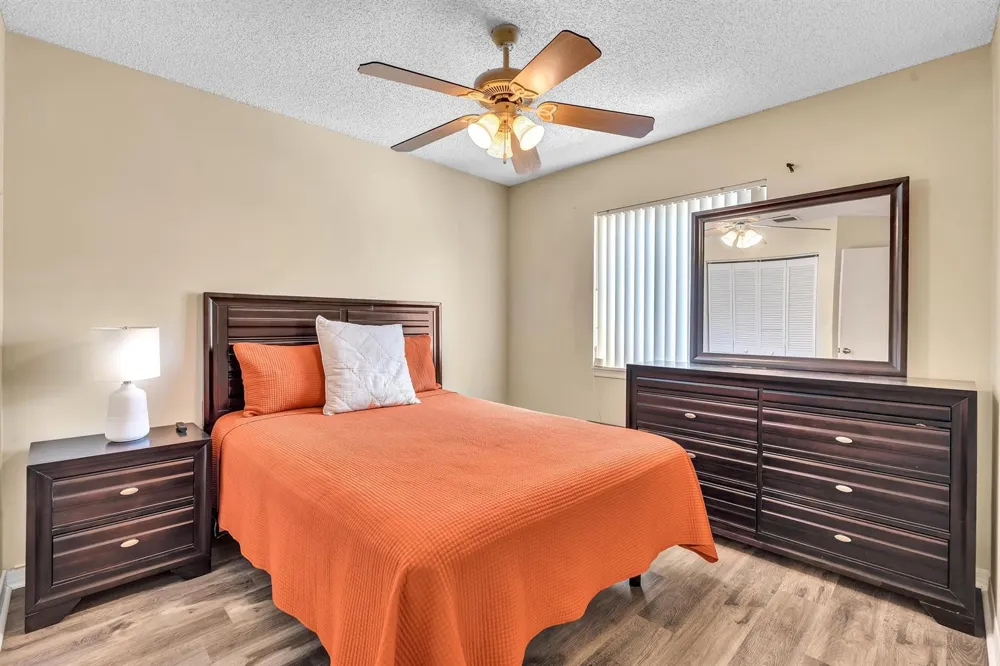 6001 Harbor Isle Way #494 Tamarac, FL 33321