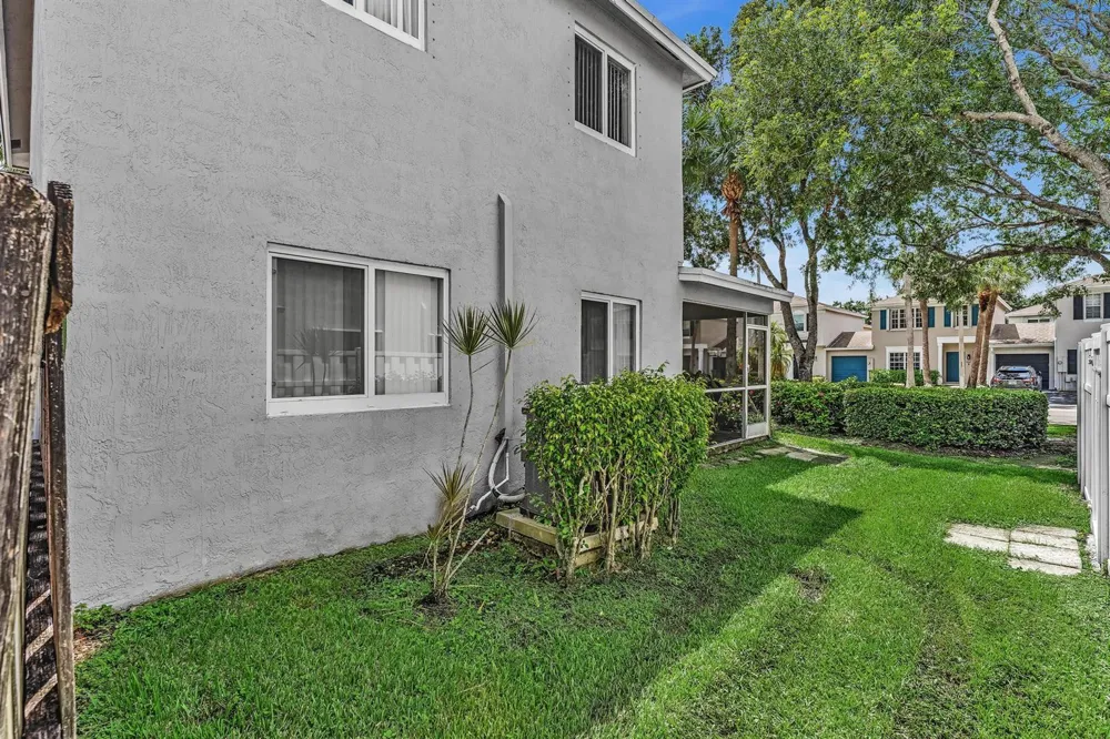6001 Harbor Isle Way #494 Tamarac, FL 33321