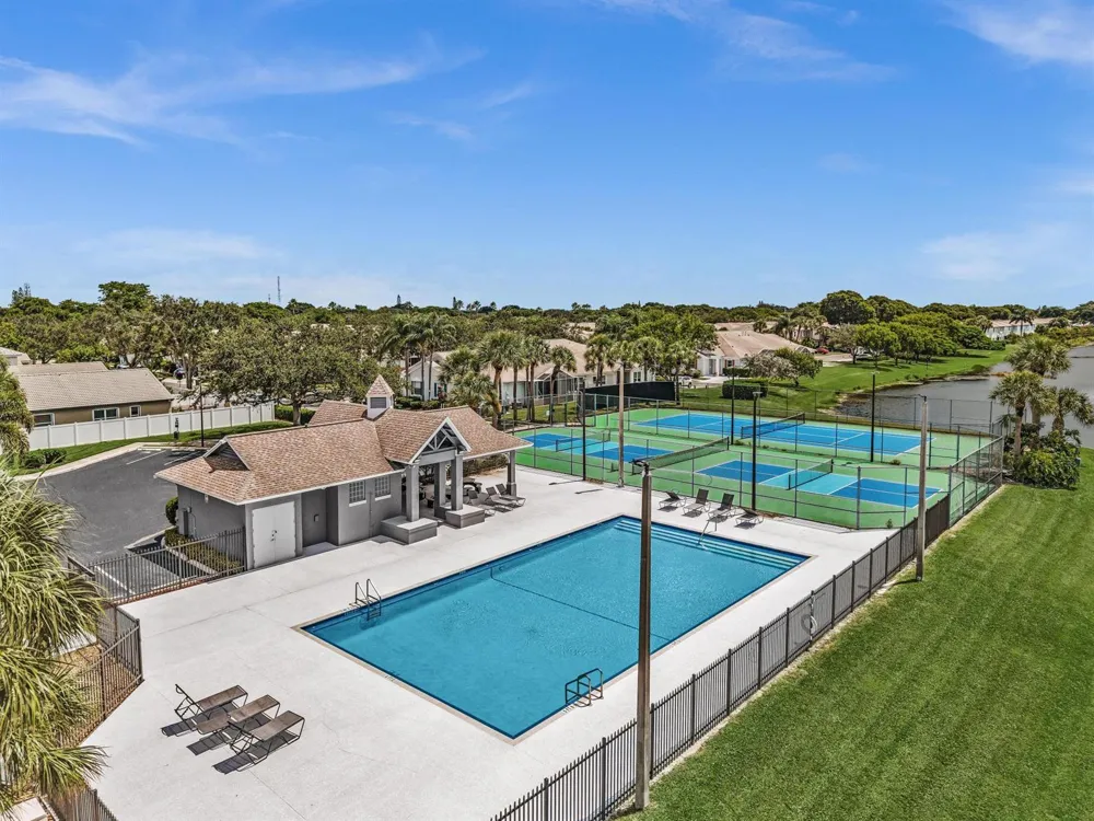 6001 Harbor Isle Way #494 Tamarac, FL 33321