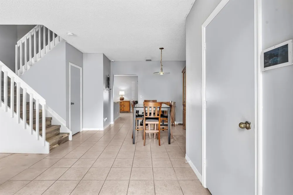 6001 Harbor Isle Way #494 Tamarac, FL 33321