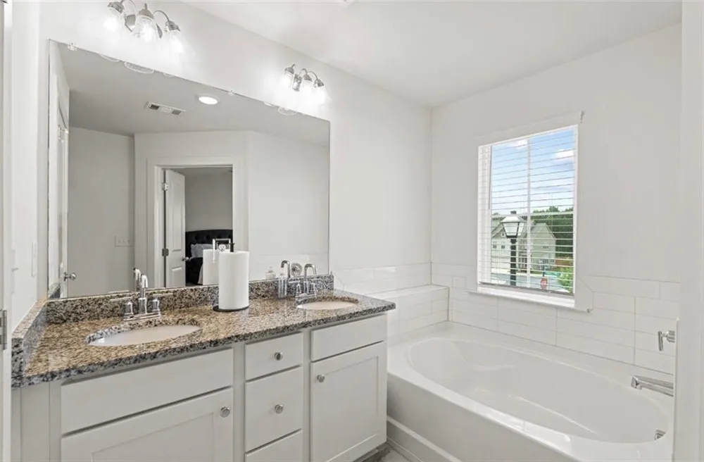 7651 Squire Court Fairburn, GA 30213